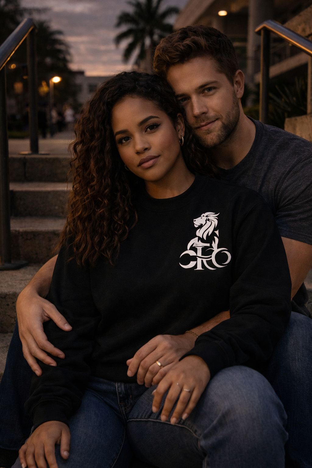 Onyx Ascend Crew –  Ivory Emblem Edition